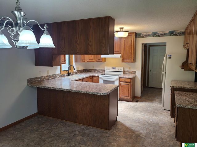 5644 Enterprise Drive, Lincoln, NE 68521