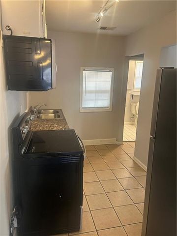 1180 Sims SW Street, Atlanta, GA 30310