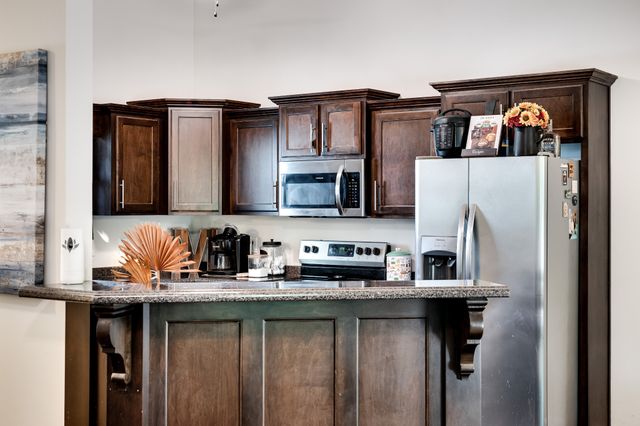 107 Tanesha Ct, Portland, TN 37148