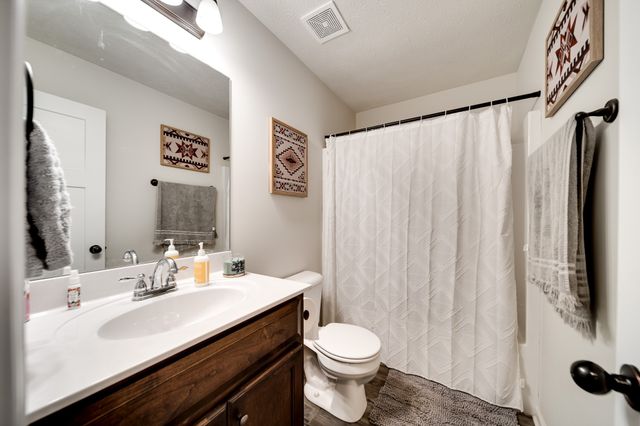 107 Tanesha Ct, Portland, TN 37148