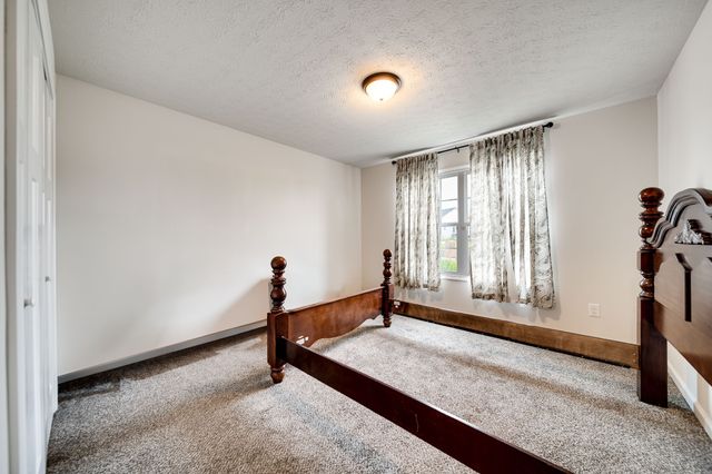 107 Tanesha Ct, Portland, TN 37148