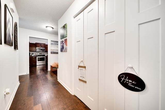 107 Tanesha Ct, Portland, TN 37148