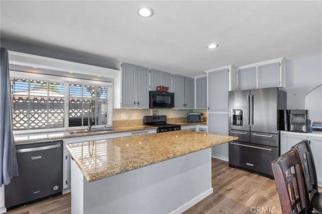 2291 N Marter Court, Simi Valley, CA 93065