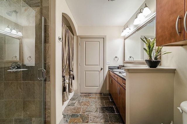 1901 Post Oak Boulevard 303, Houston, TX 77056