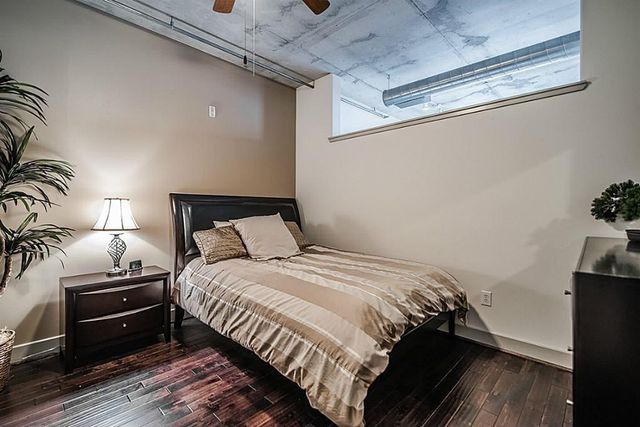 1901 Post Oak Boulevard 303, Houston, TX 77056