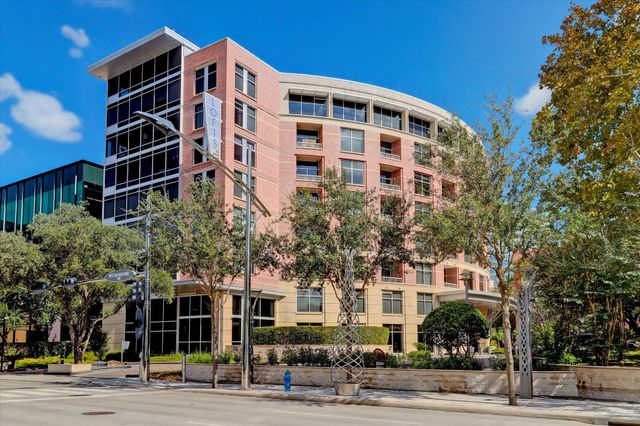 1901 Post Oak Boulevard 303, Houston, TX 77056