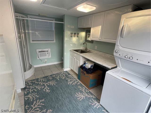 10095 Parkwood DR, Fort Myers, FL 33905