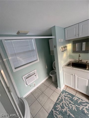 10095 Parkwood DR, Fort Myers, FL 33905