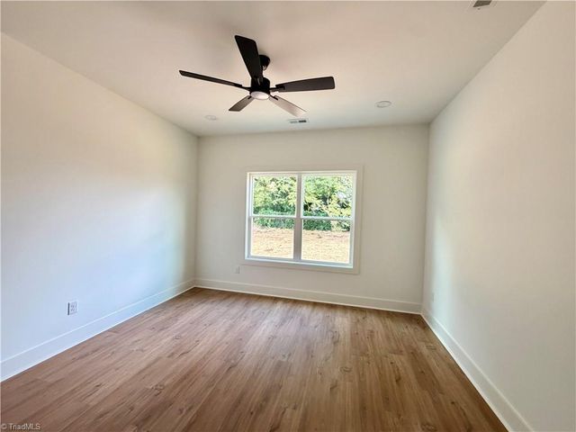406 Dobson Street, Kernersville, NC 27284