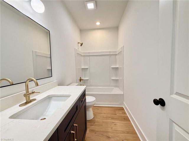 406 Dobson Street, Kernersville, NC 27284