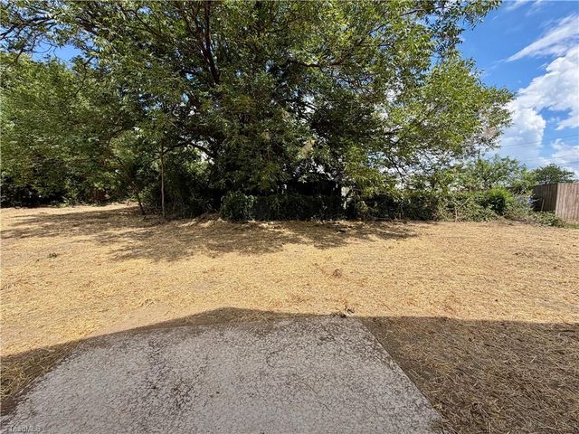 406 Dobson Street, Kernersville, NC 27284