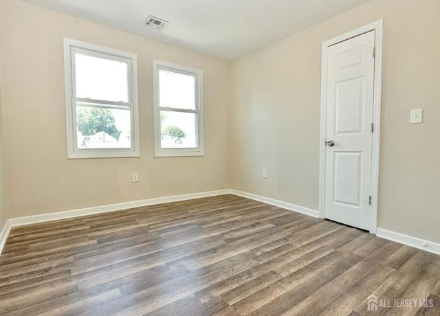 186 N 17th Street 2, East Orange, NJ 07017