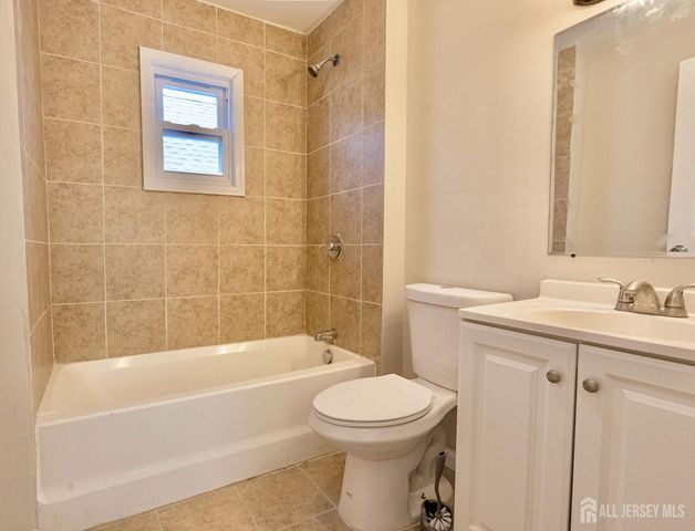 186 N 17th Street 2, East Orange, NJ 07017