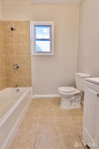 186 N 17th Street 2, East Orange, NJ 07017