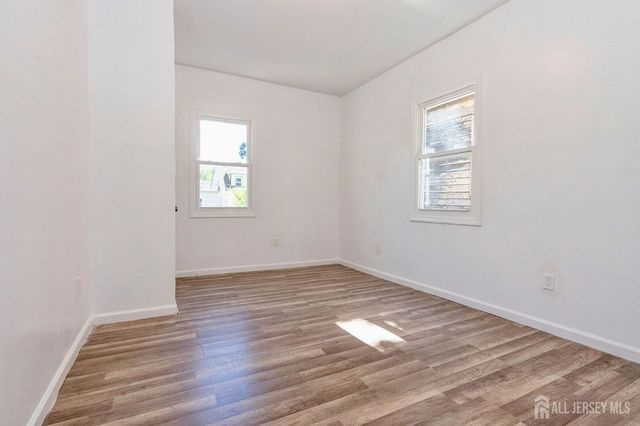 186 N 17th Street 2, East Orange, NJ 07017