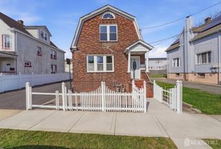 25 Florida Grove Road, Keasbey, NJ 08832