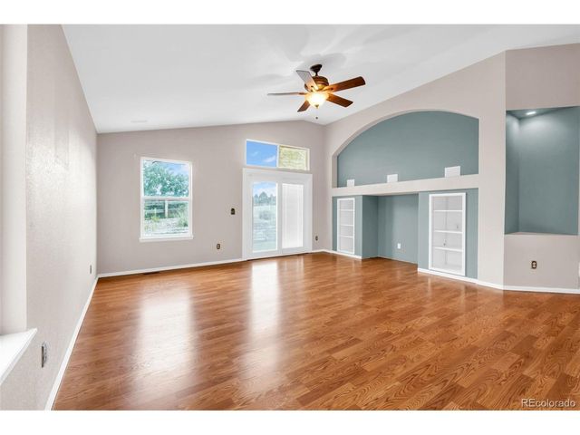 1048 Switch Grass Dr, Castle Rock, CO 80109