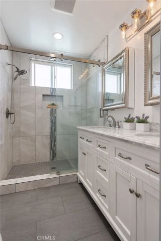 904 E Edgecomb, Covina, CA 91724