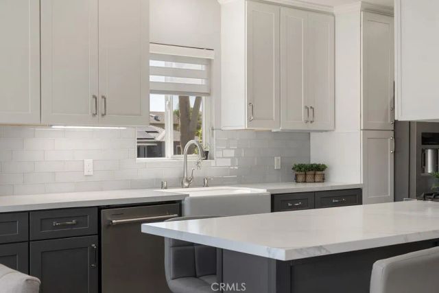 904 E Edgecomb, Covina, CA 91724