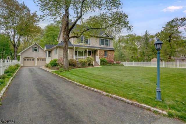 315 Morristown Rd, Long Hill Twp., NJ 07933