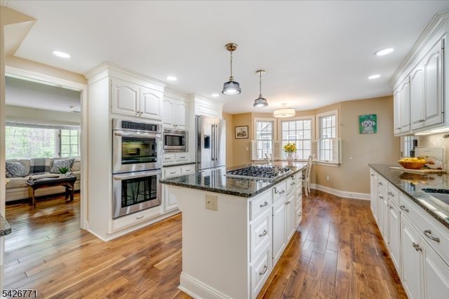 315 Morristown Rd, Long Hill Twp., NJ 07933