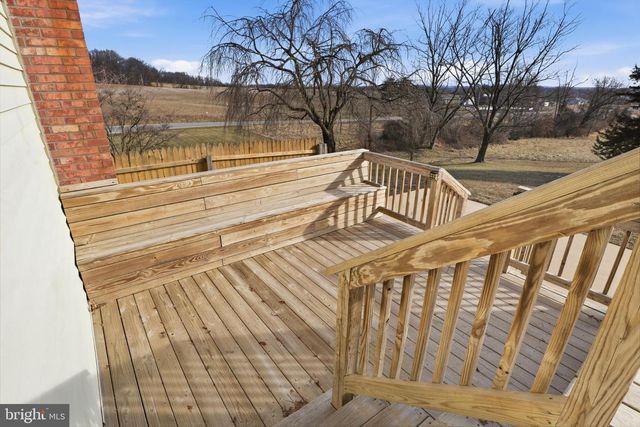 2530 MILL CREEK RD, Dover, PA 17315