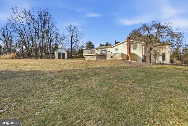 2530 MILL CREEK RD, Dover, PA 17315