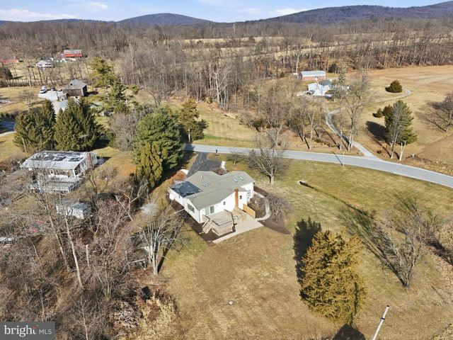 2530 MILL CREEK RD, Dover, PA 17315