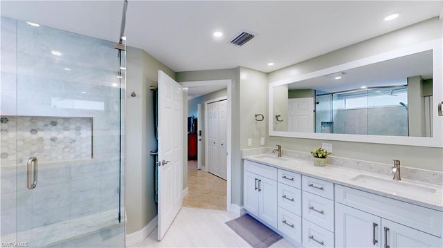210 Waterside CIR 101, Marco Island, FL 34145