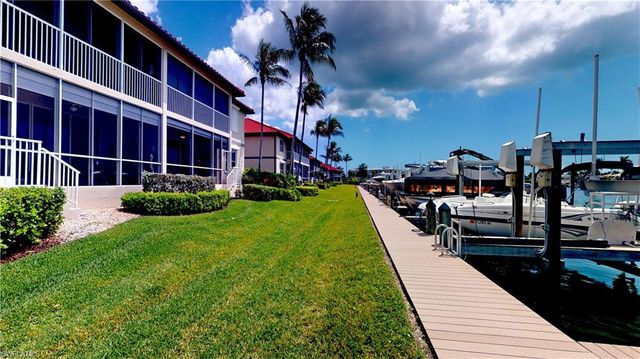 210 Waterside CIR 101, Marco Island, FL 34145