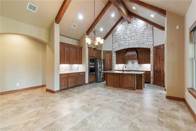 10040 Henley Cove, Iola, TX 77861