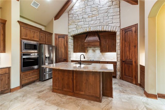 10040 Henley Cove, Iola, TX 77861