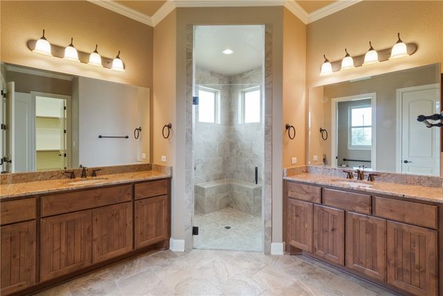 10040 Henley Cove, Iola, TX 77861