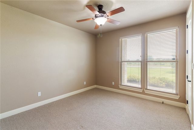 10040 Henley Cove, Iola, TX 77861