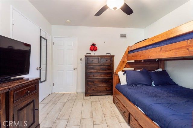 19308 Lemarsh Street, Northridge (los Angeles), CA 91324