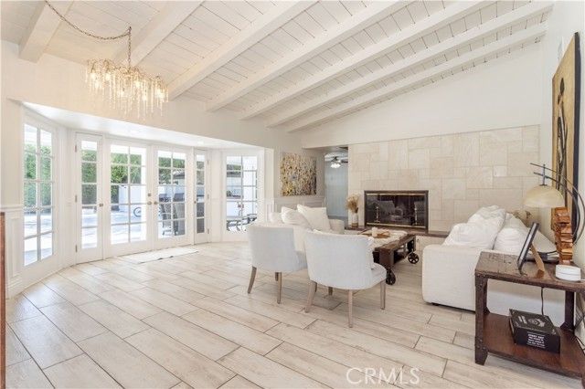 19308 Lemarsh Street, Northridge (los Angeles), CA 91324