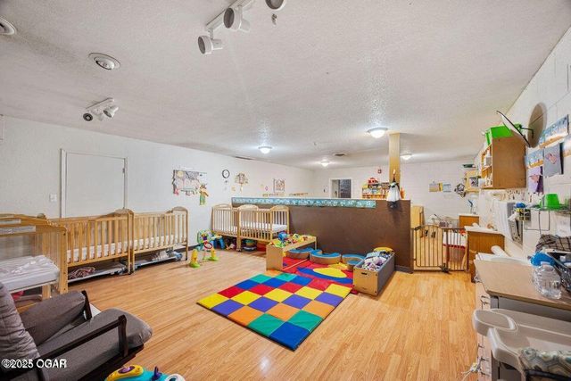 101 E Plaza Drive, Joplin, MO 64804