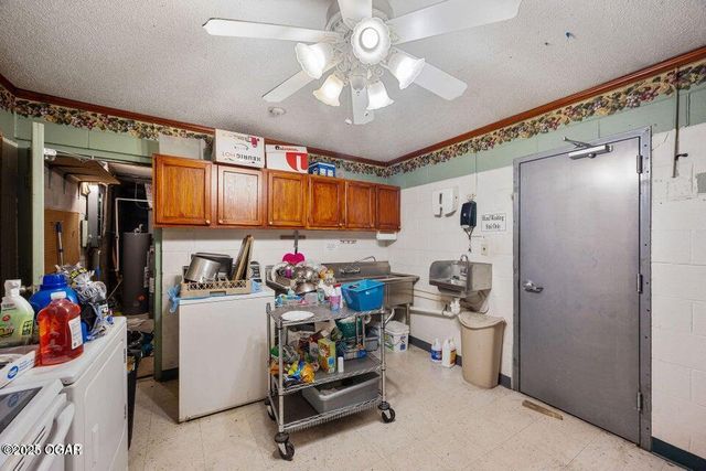 101 E Plaza Drive, Joplin, MO 64804