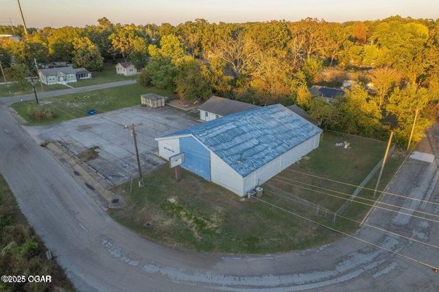 101 E Plaza Drive, Joplin, MO 64804