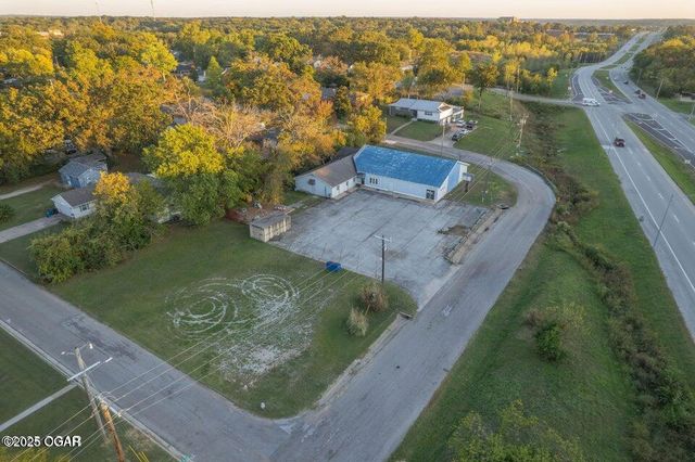 101 E Plaza Drive, Joplin, MO 64804