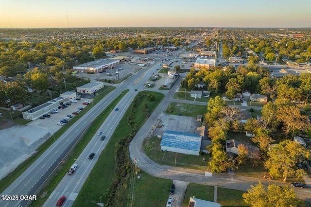 101 E Plaza Drive, Joplin, MO 64804