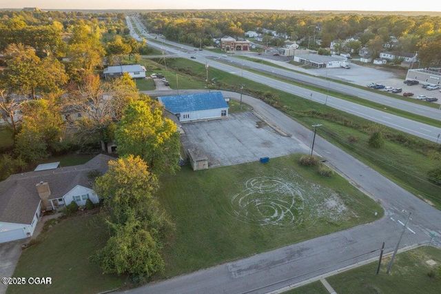 101 E Plaza Drive, Joplin, MO 64804