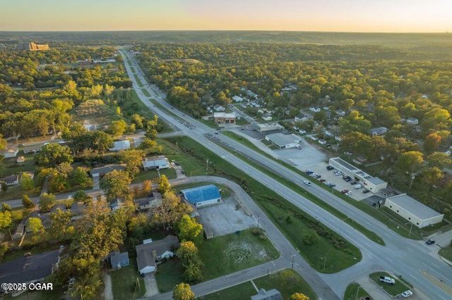 101 E Plaza Drive, Joplin, MO 64804