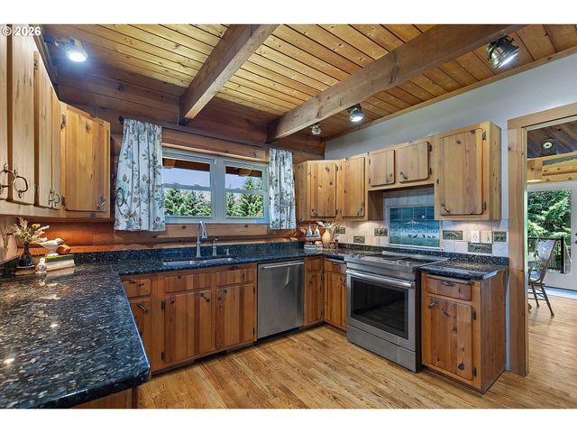 19791 Ne BROOKS Ln, Newberg, OR 97132