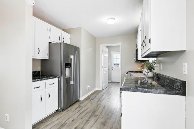 354 Donna Dr, Clarksville, TN 37042