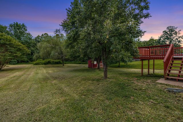 354 Donna Dr, Clarksville, TN 37042