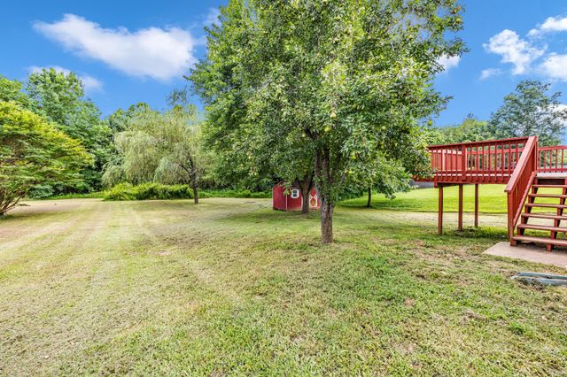 354 Donna Dr, Clarksville, TN 37042