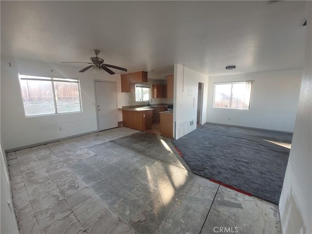 25064 Avenida Laredo, Barstow, CA 92311