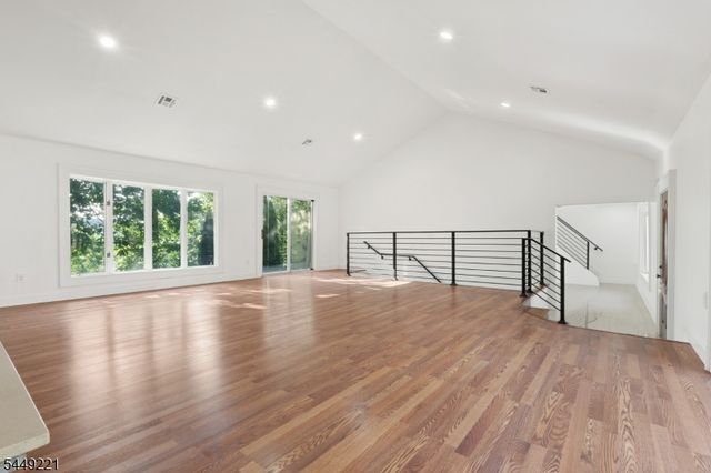 19 Cliffside Trl, Denville Twp., NJ 07834