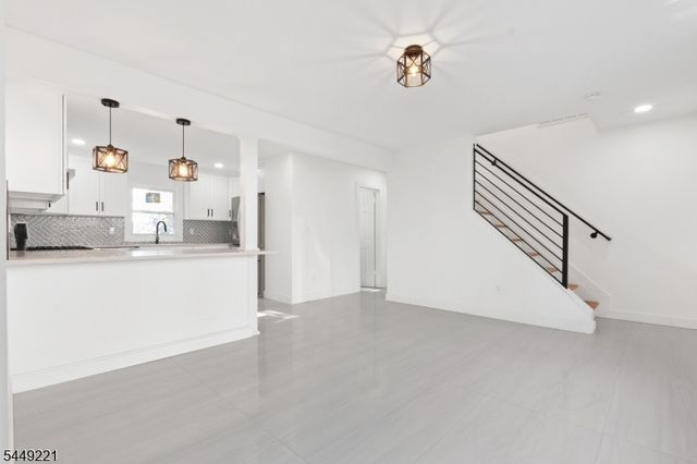 19 Cliffside Trl, Denville Twp., NJ 07834